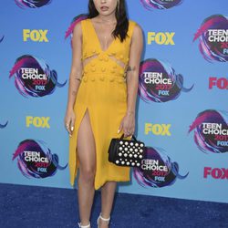 Bea Miller en los Premios Teen Choice 2017