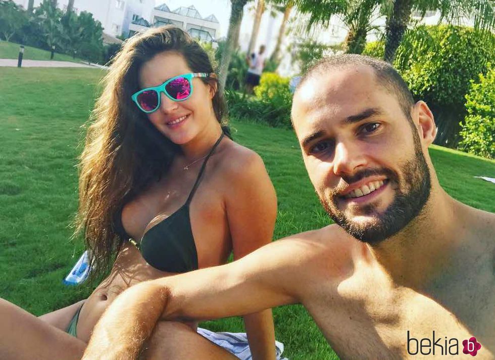 Malena Costa y Mario Suárez disfrutando de las últimas tardes de verano