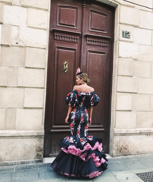 Rosanna Zanetti luciendo traje de flamenca en la Feria de Almería 2017