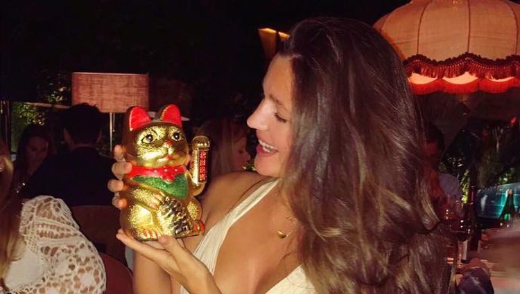 Malena Costa anuncia que se va a China con un juguete