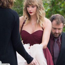 Taylor Swift en la boda de su mejor amiga