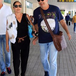 Isabel Pantoja llegando a Jerez junto a su hermano Agustín Pantoja