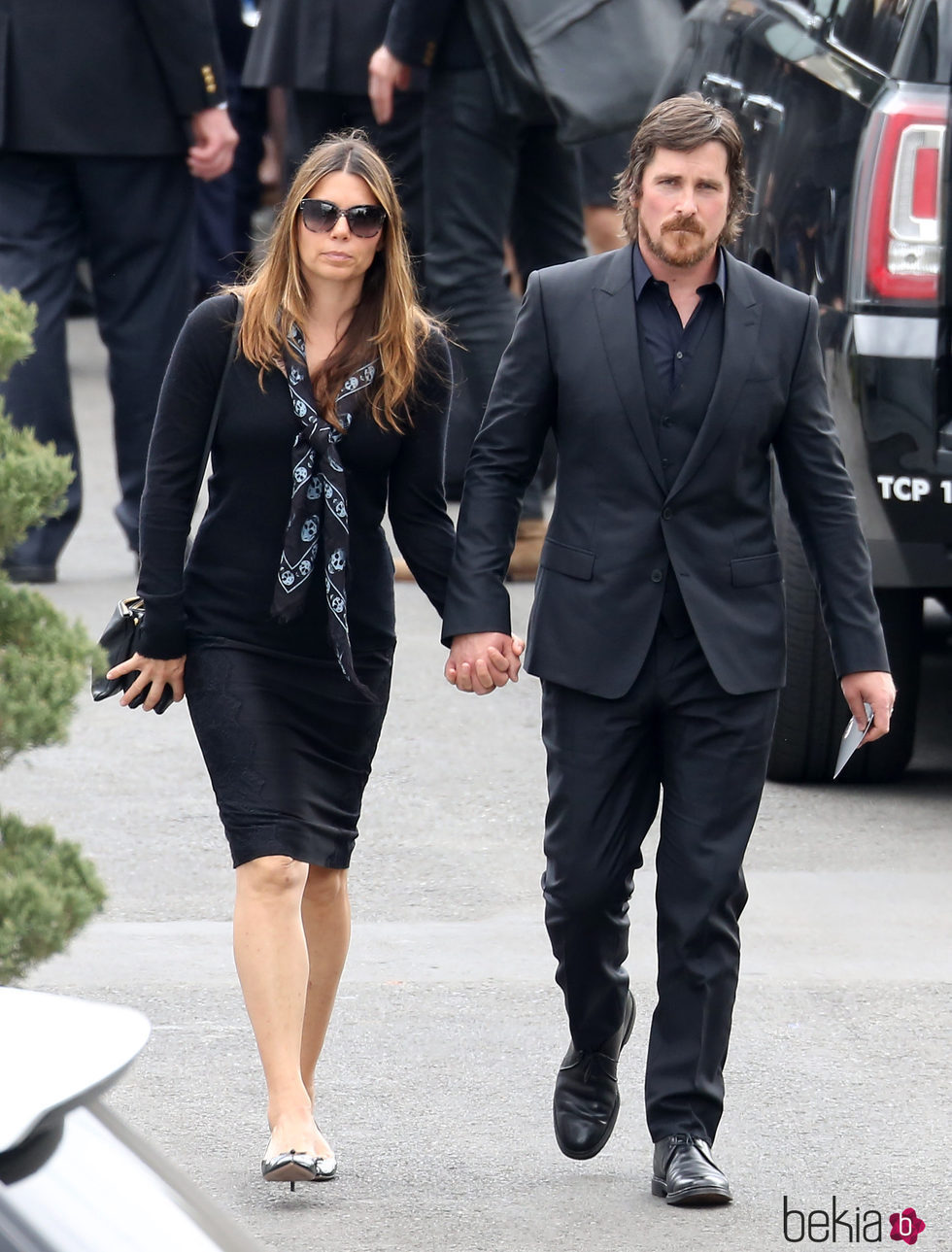 Christian Bale y Sibi Blazic en el funeral de Chris Cornell