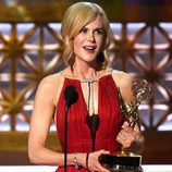 Nicole Kidman con su premio Emmy a Mejor actriz dramática
