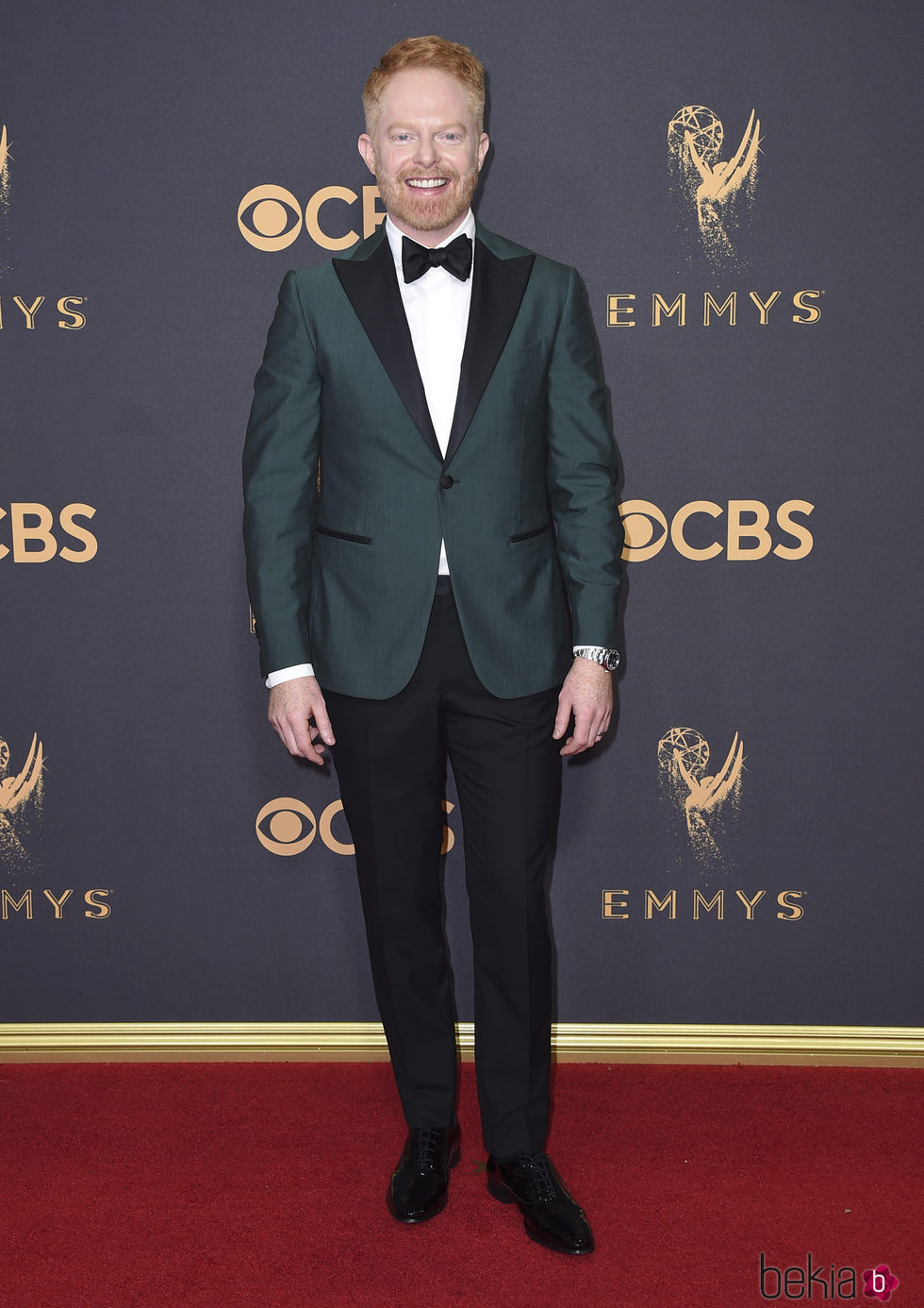 Jesse Tyler Ferguson en la alfombra roja de los Premios Emmy 2017