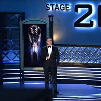 Stephen Colbert ejerciendo de maestro de ceremonias de los Premios Emmy 2017