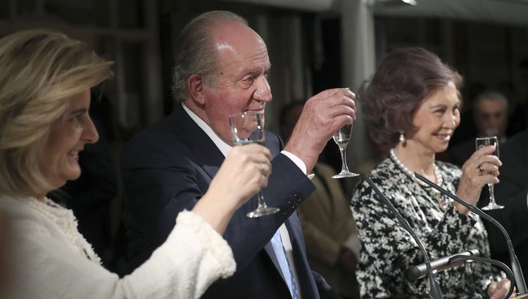 Los Reyes Juan Carlos y Sofía brindan por el 40 aniversario del Círculo de Empresarios