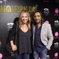 Antonio Carmona y Mariola Orellana en el estreno del musical 'El Guardaespaldas'