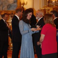 Kate Middleton presume de embarazo en su reaparición en el Día Mundial de la Salud Mental