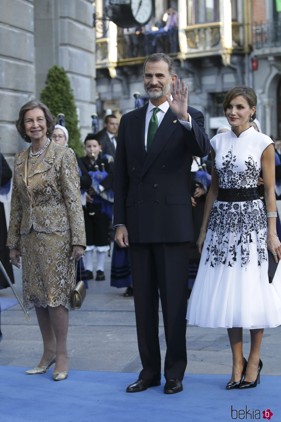 Los Reyes Felipe y Letizia y la Reina Sofía en los Premios Princesa de Asturias 2017