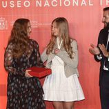 Francesca Thyssen y su hija Eleonor de Habsburgo con Borja Thyssen en el 25 aniversario del Museo Thyssen