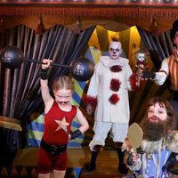 Neil Patrick Harrys y su familia en Halloween 2017