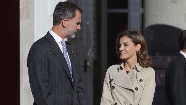 Los Reyes Felipe y Letizia en la recepción oficial al presidente de Israel y su esposa