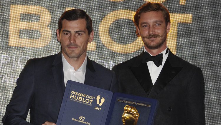 Iker Casillas y Pierre Casiraghi en los Golden Foot Award 2017