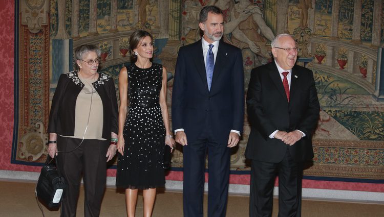 Los Reyes Felipe y Letizia con el presidente de Israel y su mujer, Nechama Rivlin, en El Pardo