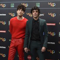 Javi Calvo y Javier Ambrossi en la alfombra roja de los 40 Principales Music Awards 2017