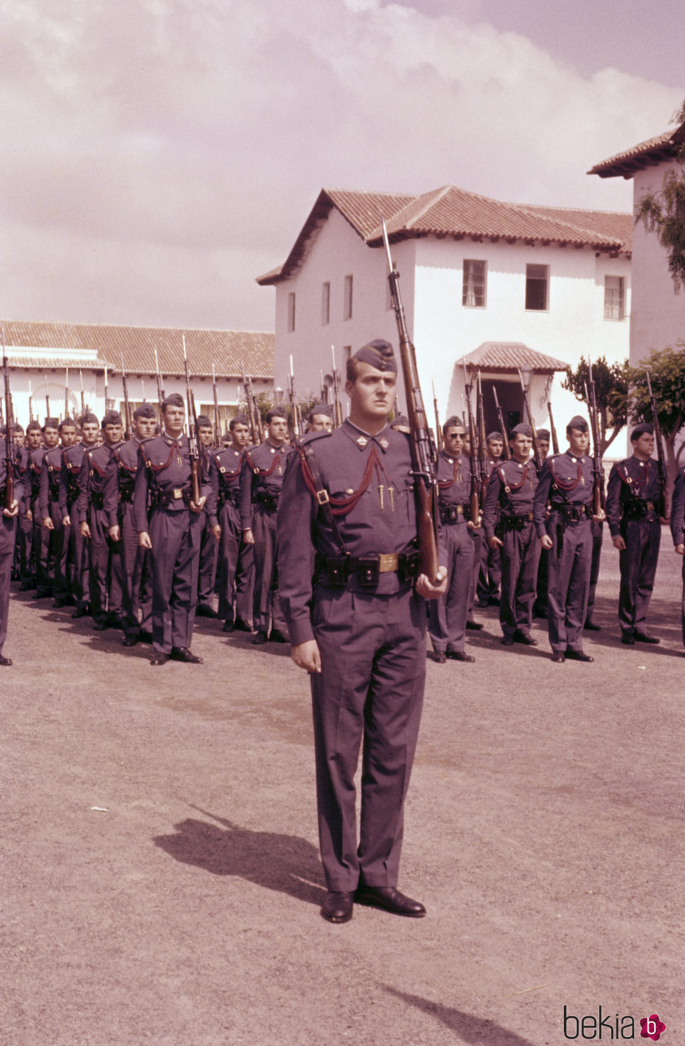 El Rey Juan Carlos en el Ejército