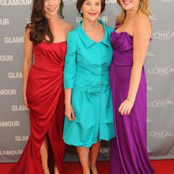 Barbara Bush, Laura Bush y Jenna Bush en los premios Glamour de Nueva York