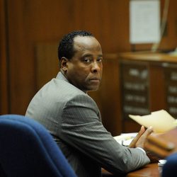 El doctor Conrad Murray durante el juicio por la muerte de Michael Jackson