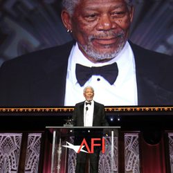 Morgan Freeman recibe el Globo de Oro