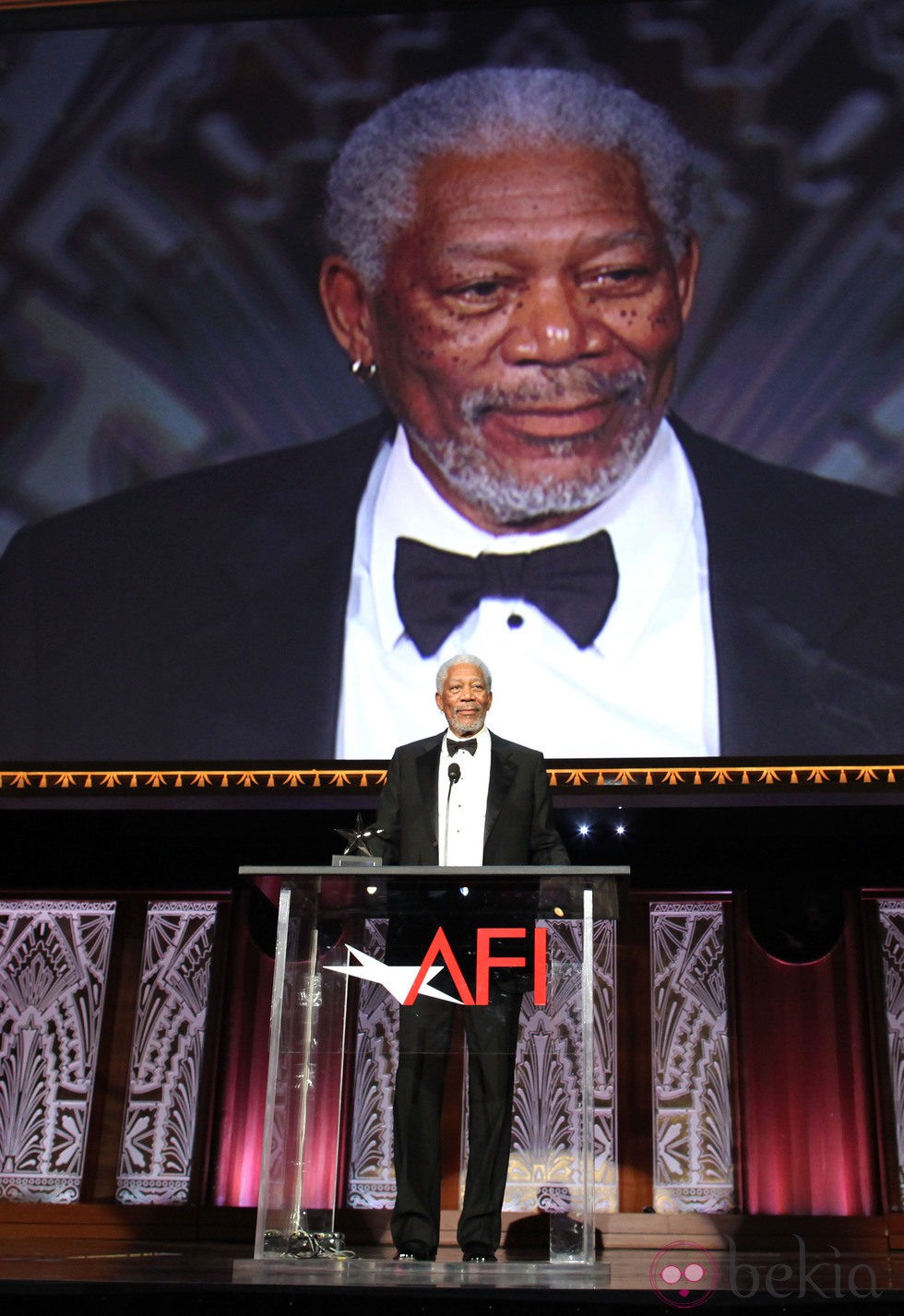 Morgan Freeman recibe el Globo de Oro