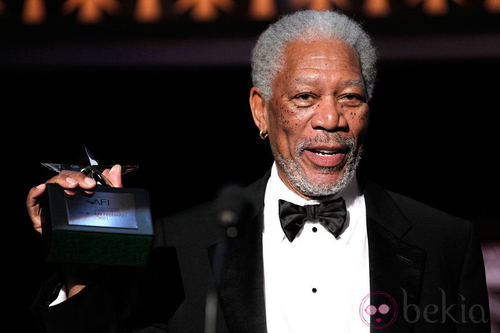 Morgan Freeman recibe un galardón por toda su carrera