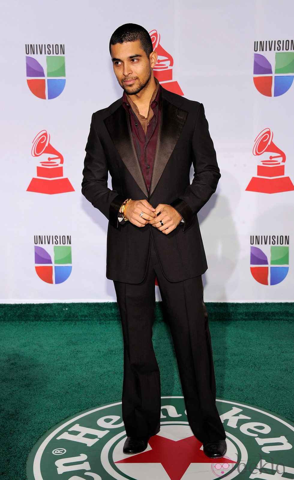 Wilmer Valderrama en los Grammy Latinos 2011