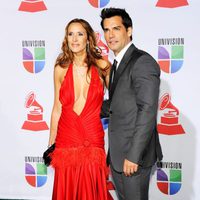 Cristian de la Fuente y Angelica Castro en los Grammy Latinos 2011