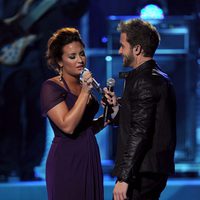 Actuación de Demi Lovato y Pablo Alborán en los premios Grammy Latino 2011