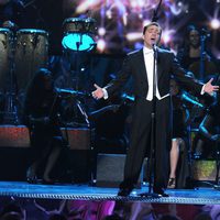Actuación de Cristian Castro en los premios Grammy Latino 2011