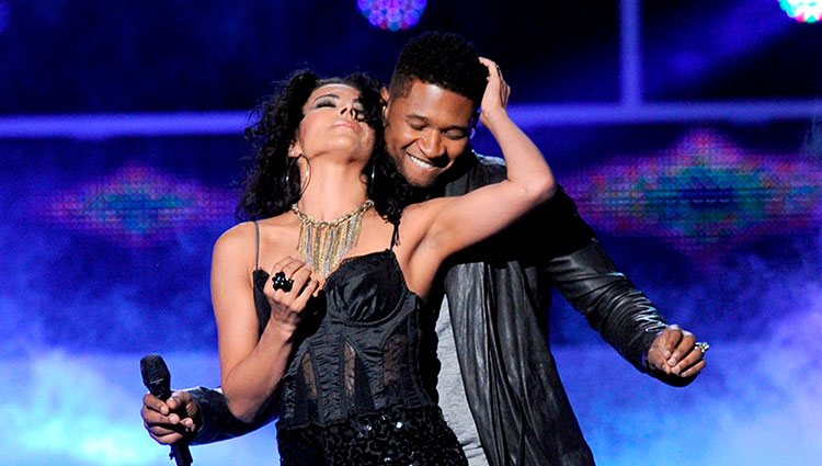Actuación de 'Usher' en los premios Grammy Latino 2011