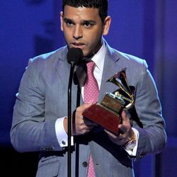 Tito el Bambino recoge su premio Grammy Latino 2011