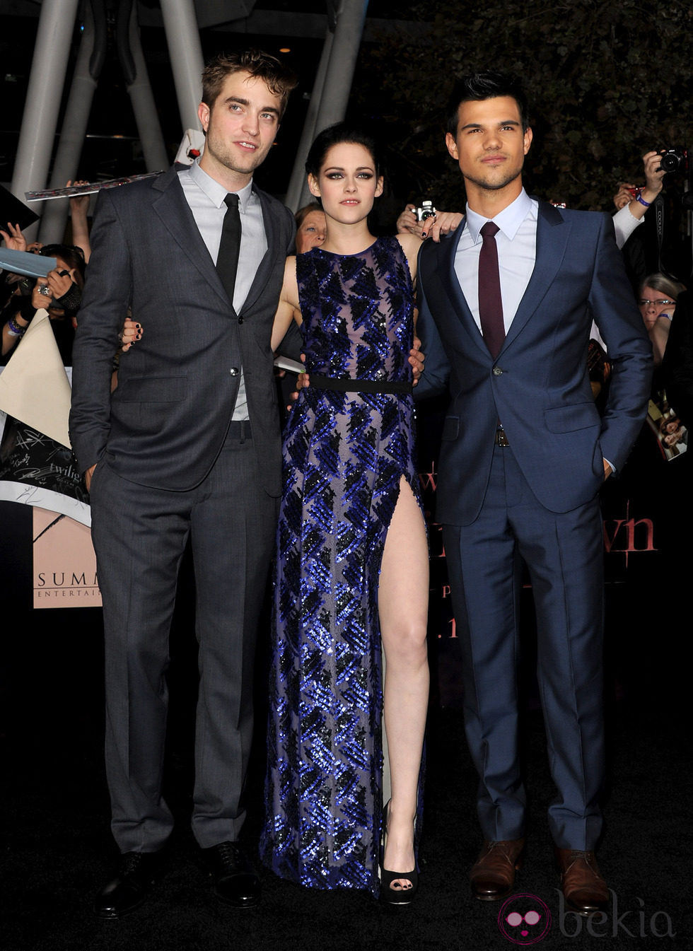 Robert Pattinson, Kristen Stewart y Taylor Lautner en el estreno de 'Amanecer. Parte 1' en Los Ángeles