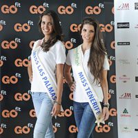 Las Palmas y Tenerife posan en la presentación de Miss España 2011