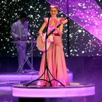 Actuación de Katy Perry en los American Music Awards 2011