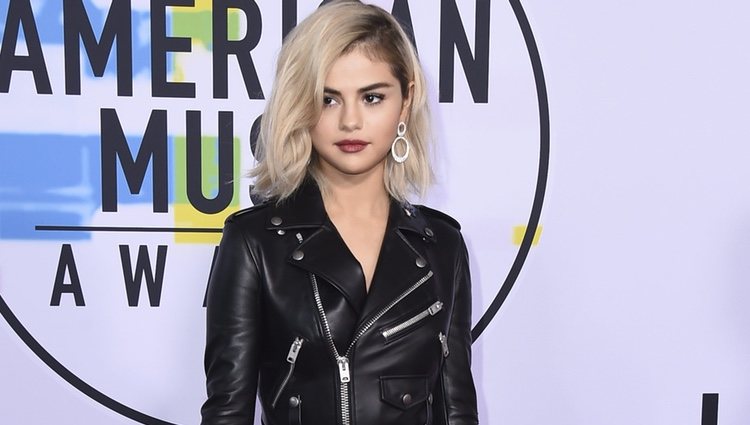 Selena Gomez en los American Music Awards 2017