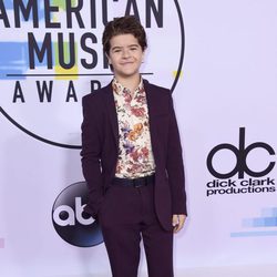 Gaten Matarazzo en los American Music Awards 2017