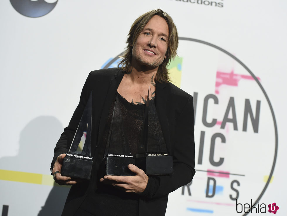 Keith Urban premiado en los American Music Awards 2017
