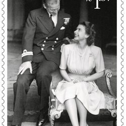 Sello conmemorativo con una foto de su pedida del 70 aniversario de boda de la Reina Isabel y el Duque de Edimburgo