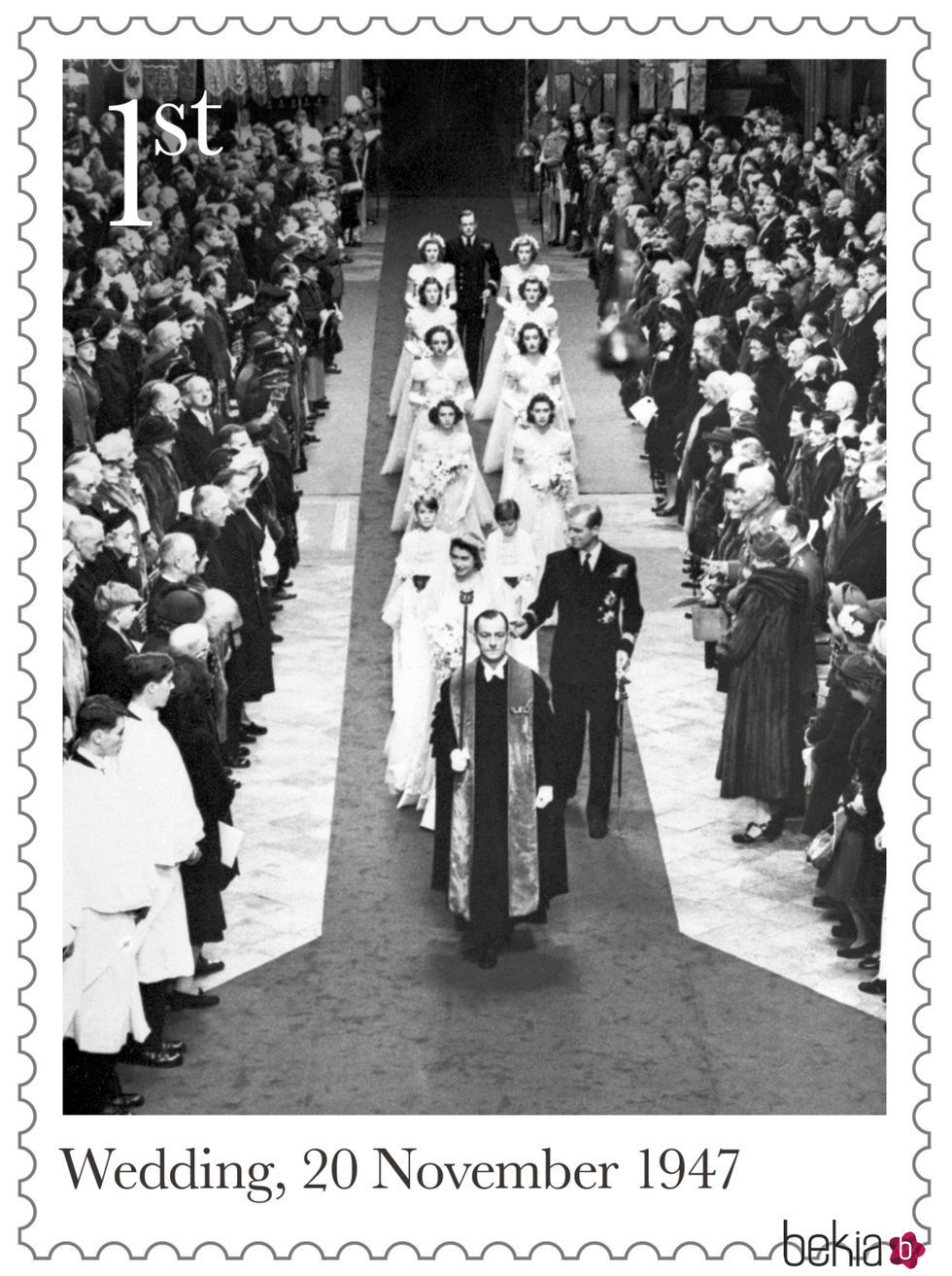 Sello conmemorativo con una foto de la boda de la Reina Isabel y el Duque de Edimburgo por su 70 aniversario