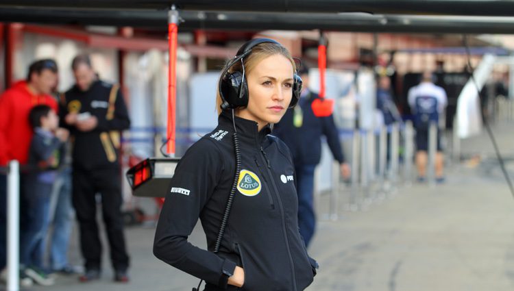 Carmen Jordá en un entrenamiento de Fórmula 1