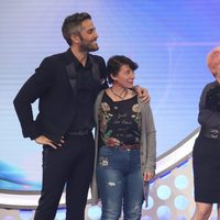 Marina con su novio y su madre en la Gala 5 de 'OT 2017'