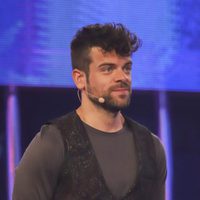 Ricky escuchando la valoración del jurado en la Gala 5 de 'OT 2017'