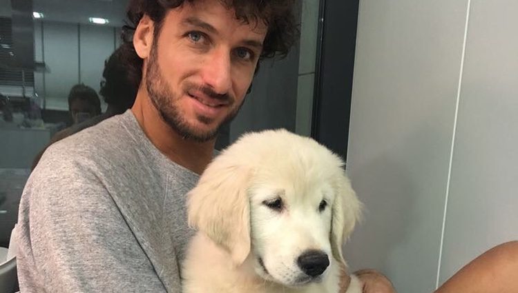 Feliciano López con su nuevo perrito Ace