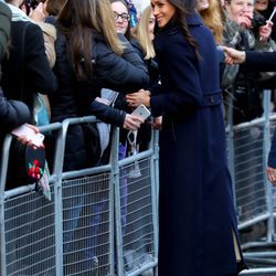 Meghan Markle, en su primer acto público tras el compromiso con Harry de Inglaterra