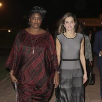 La Reina Letizia y la Primera Dama de Senegal en Dakar