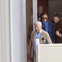 Isabel Preysler, Mario Vargas Llosa y Tamara Falcó llegando de la boda de Ana Boyer y Verdasco