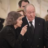 Los Reyes Juan Carlos y Sofía en el funeral de Miguel de Rumanía