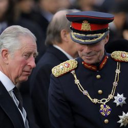 El Príncipe Carlos y Enrique de Luxemburgo en el funeral de Miguel de Rumanía