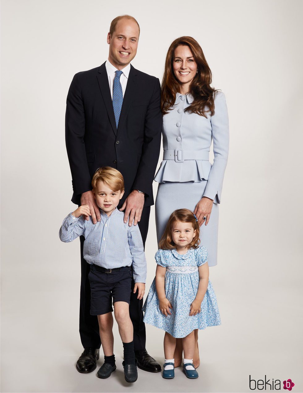 Los Duques de Cambridge, el Príncipe Jorge y la Princesa Carlota felicitan la Navidad 2017